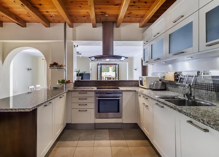 Alexandra\'S Villa
